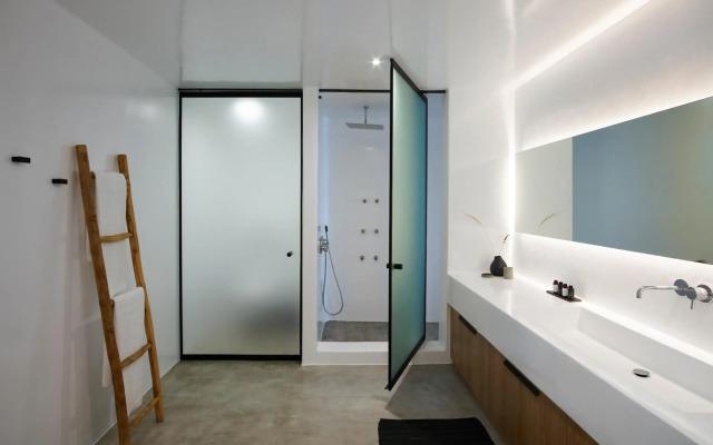 Melidonia Suites