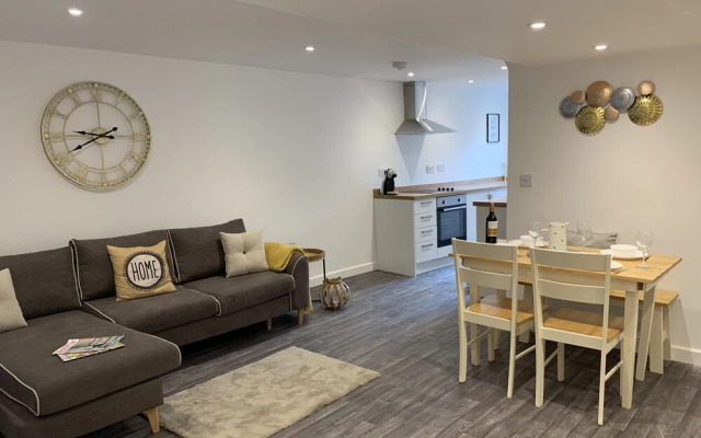 Charming Apartment Ilfracombe, Central Location