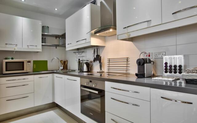 Bright and central 2 bedroom apartment in Sliema