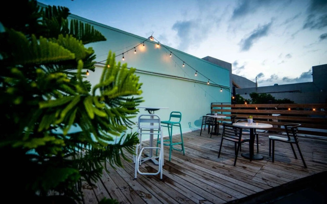 Santurcia Hostel - Adults Only