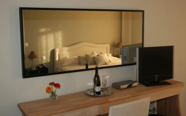 Athena Hotel