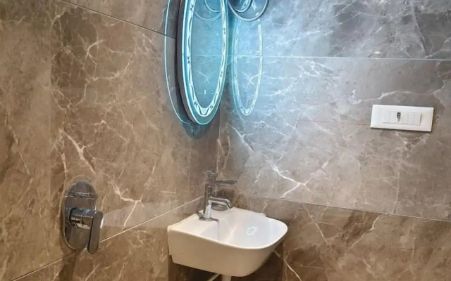 Hotel Sanjary International
