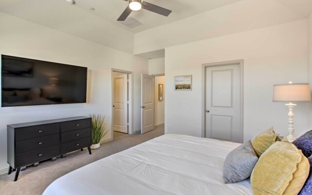 7 Mi to Lewisville Lake: Family Townhome in Frisco