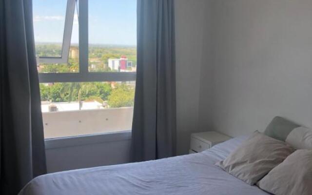 Departamento en Santa Fe, Capital. Con cochera y pileta