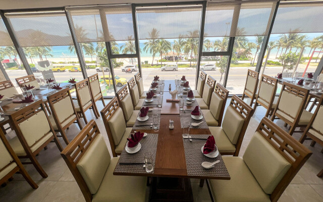 Serene Beach Hotel Danang