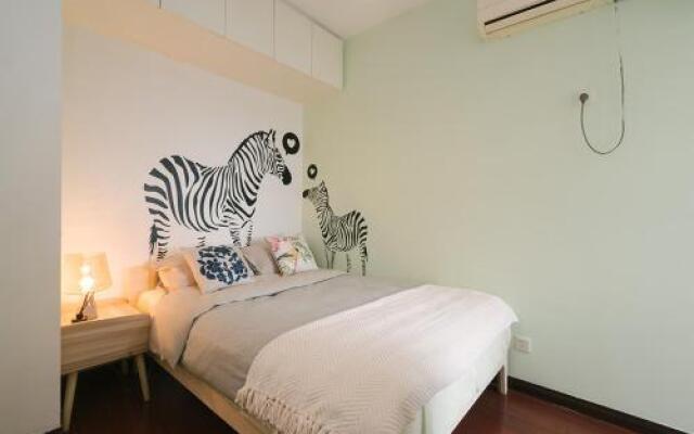 Xi'an Beilin·Yongning Gate· Locals Apartment 00166280