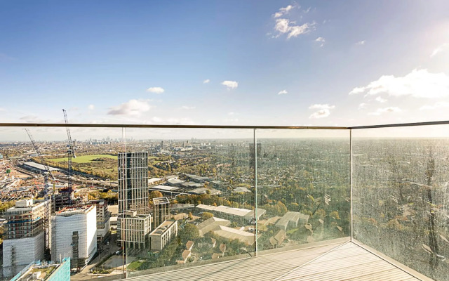 Beautiful 2 Bed Icon Tower Flat 5