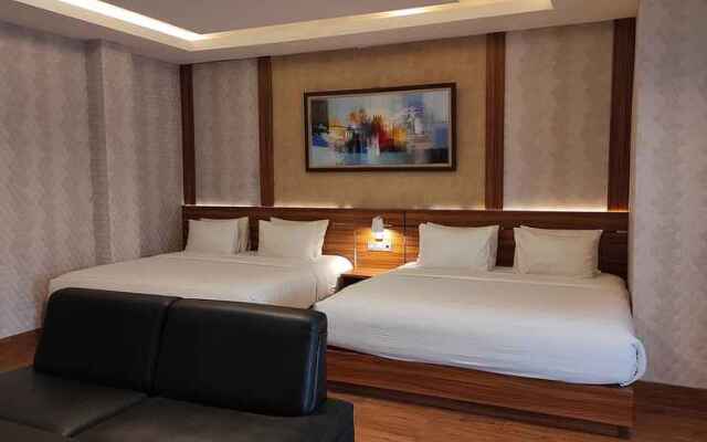 Grand Venetian Hotel