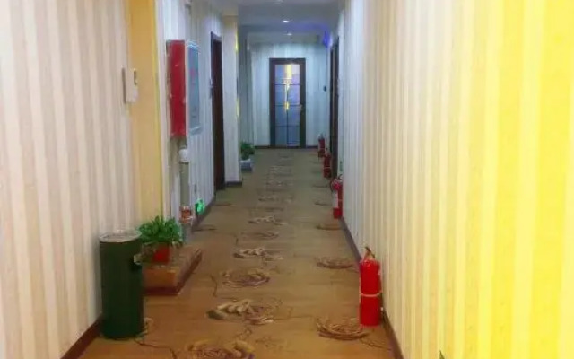 Xinzheng Hongdou Theme Hotel