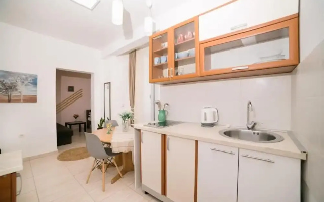 Room-comfort Apartment With Sea View & P