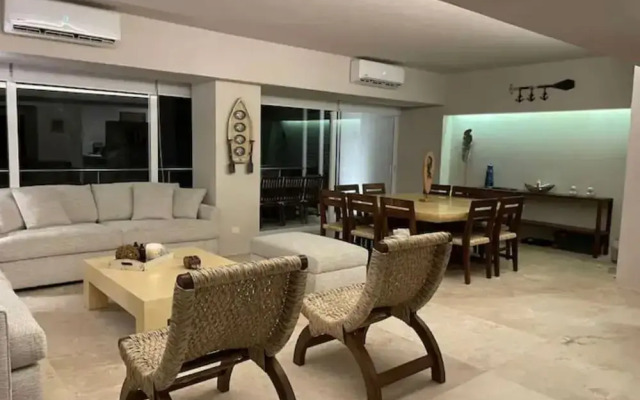 Exclusivo Departamento Acapulco Playa