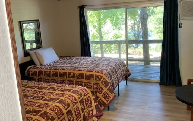 Alta Sierra Village Inn