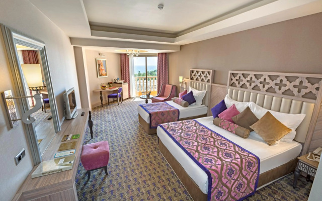 Royal Alhambra Palace – All Inclusive