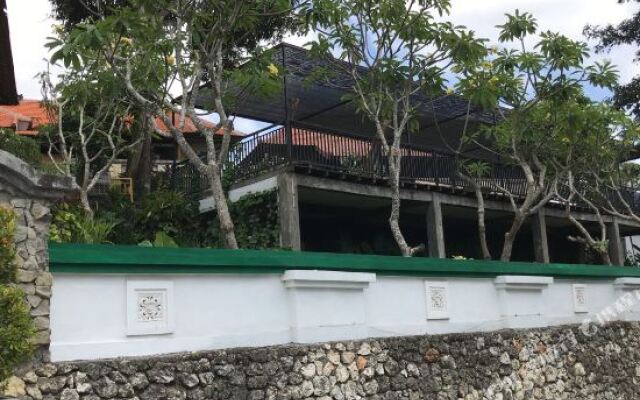 Bali Illumination Park Cottage