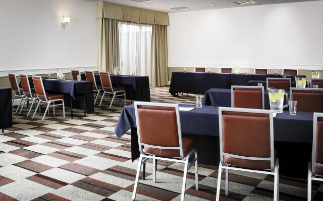 Four Points by Sheraton Houston Greenway Plaza (Permanently Closed)