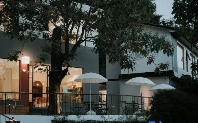 ZhuYe Guesthouse