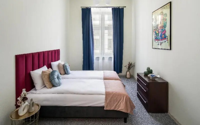 The Royal Path Aparthotel