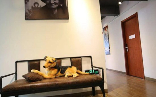 Yiyue Qiushe Hotel