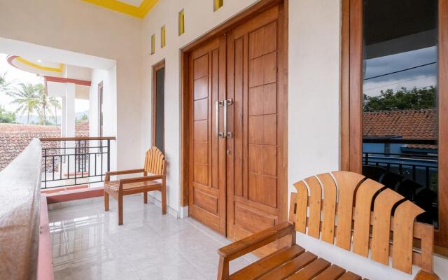 OYO 3076 Lilik Homestay Syariah