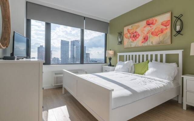 Home Away Luxury Apartments at Warren