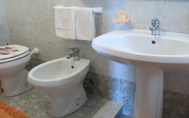Bed And Breakfast Blu Bar