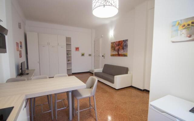 Monolocale nelle mura antiche a 80 mt dal mare