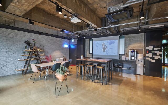 Chason Hotel the Smile