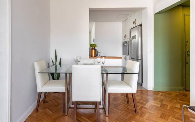 Comfort and Elegance in Ipanema Bt1206