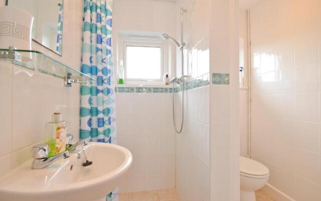 17 Tollgate Cottages