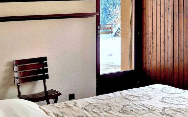 Charming Vintage Flat Near Spa & Slopes – Guest Rooms – Ovronnaz