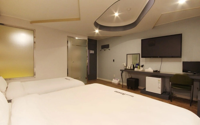 Busan Goejeong Rosso