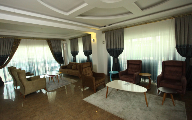 The City Walls Suit Hotel