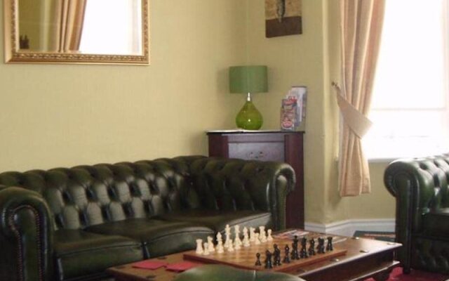 Linden Lodge