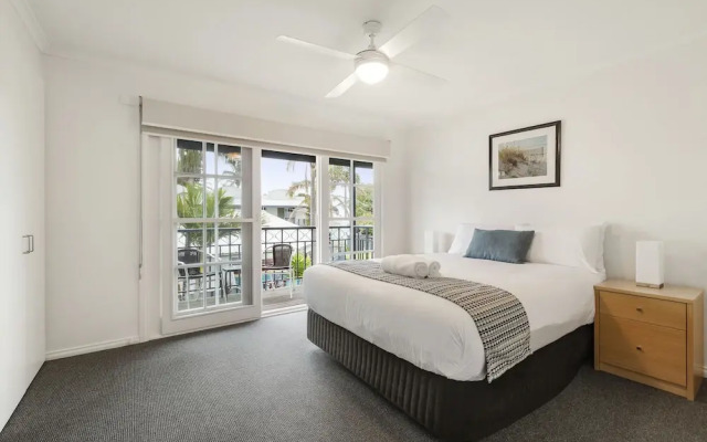 Whitecliffs Beach Resort