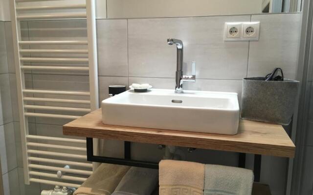 Apartment Wiesenhof - NATUR & WEITBLICK über Innsbruck - Ladestation für Elektroautos