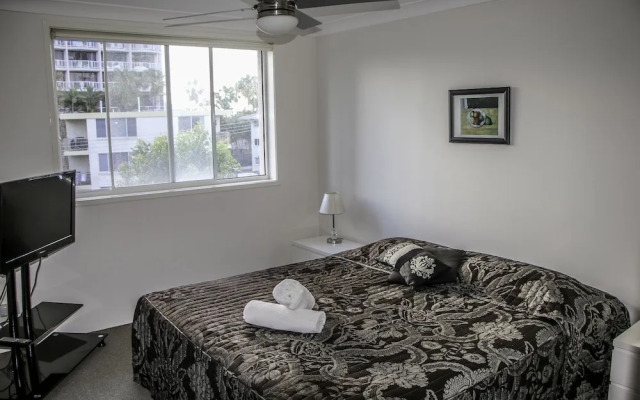 Surfers Beach Holiday Apartments