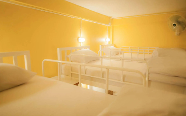 Thai Thai Hostel
