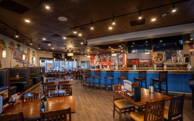 Holiday Inn Milwaukee Brookfield by IHG