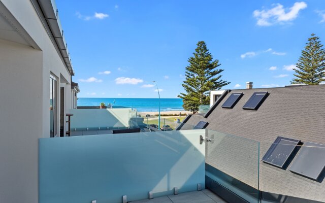 The Pavilions Beachfront Apartments