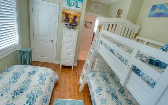 The Blue Horizon Apartment 9