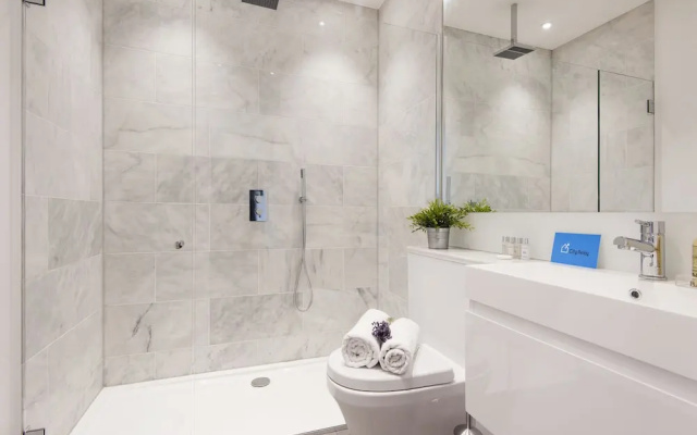 The Lillie Road Residence