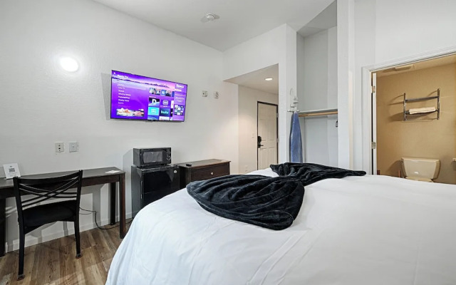 Hotel Dilley Grand