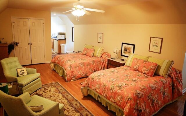 Bennett House Bed & Breakfast