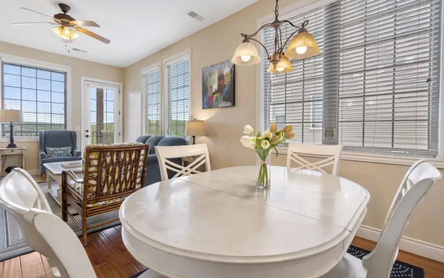 The Branson Stone Cliff Hideaway - 3 Min From Silver Dollar