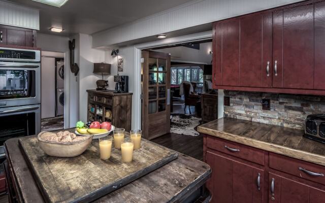 1 High Mesa - Five Bedroom Cabin