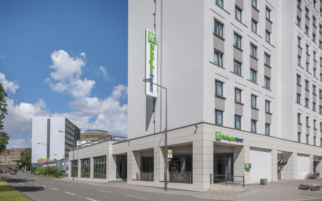 Premier Inn Cologne City Sud Hotel
