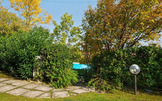 Luxurious Holiday Home in Lombardy With Shared Pool