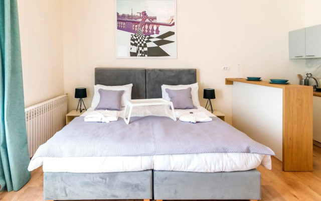 Jevrejska-Central Studio with Free Parking