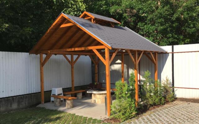 Zoli Apartmanok-Balcony Kölcsey 32