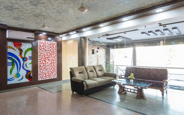 OYO 648 Hotel Royal Ecstasy